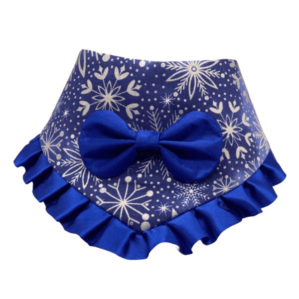 ruffled blue snowflake bandana